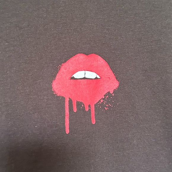 Chaser Graphic Tee. Dark black/brown with lips graphic. Worn once - Picture 2 of 4